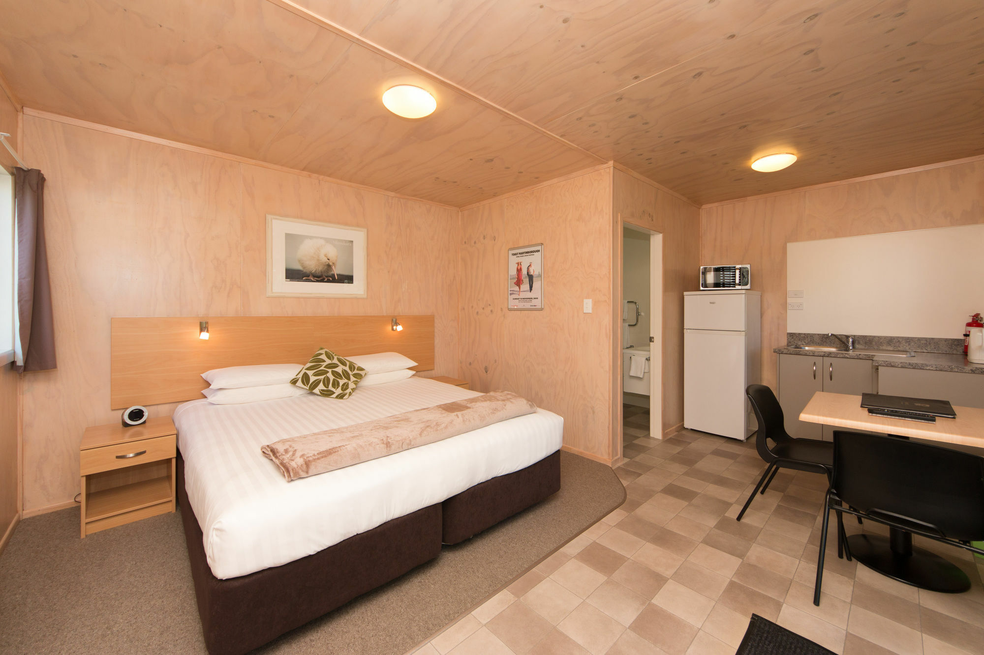 Martinborough Top 10 Holiday Park Exterior foto